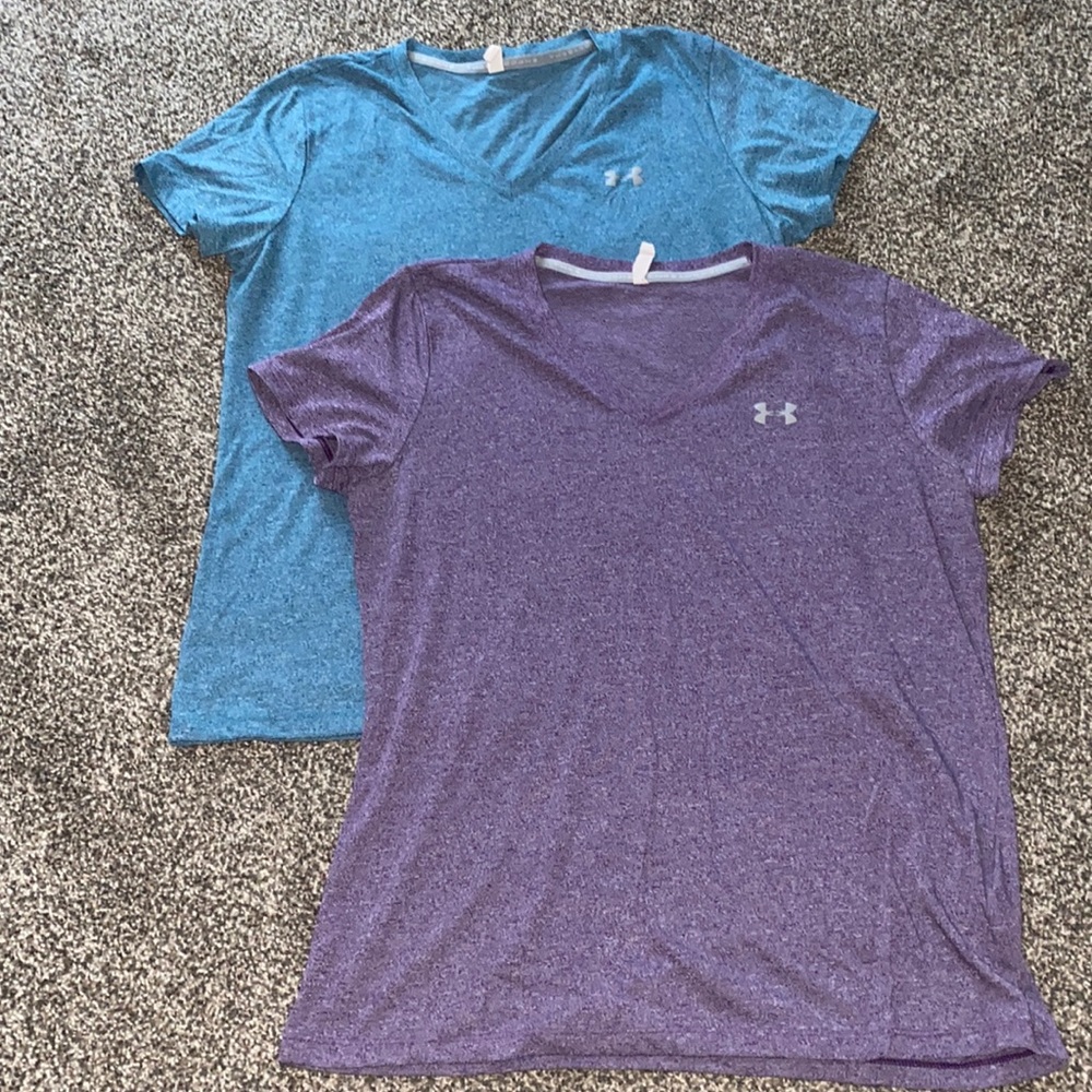 Lot of 2 Womens Under Armour shirts. Size large
